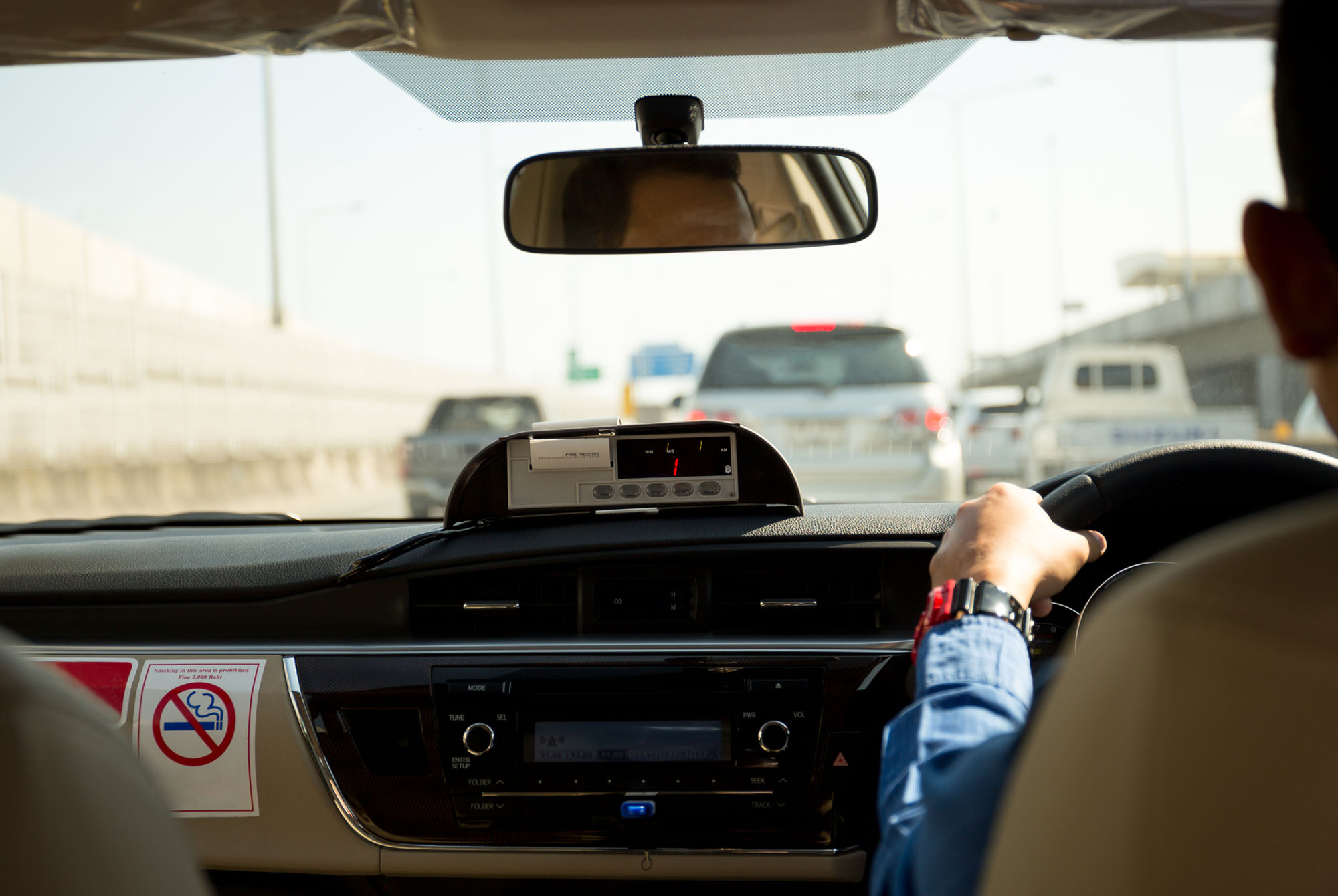 Taxi & Minibus Hire Services Kettering, Corby Arrow Taxis